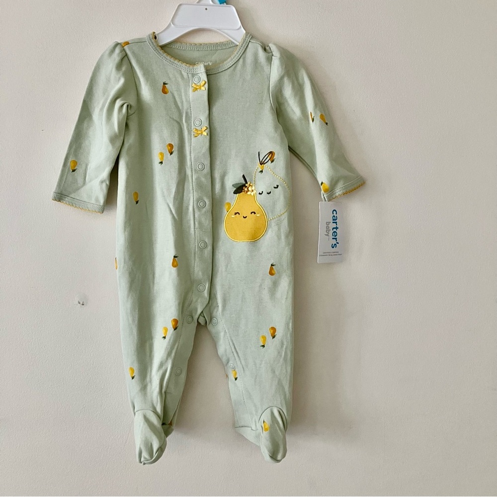 Carter's  Baby Girl 3 Months Pear Print 100% Cotton Sleeper- Light Green NWT